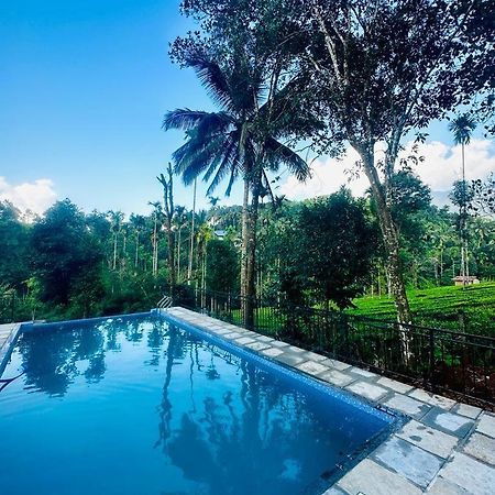 Letstay Vythiri Hill Palace Exterior foto