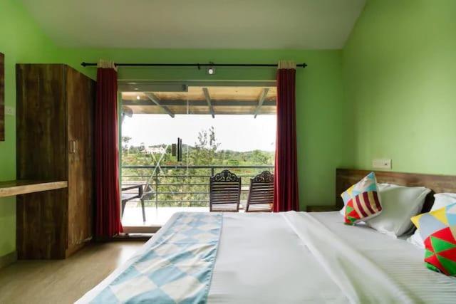 Letstay Vythiri Hill Palace Zimmer foto