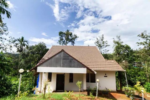 Letstay Vythiri Hill Palace Zimmer foto