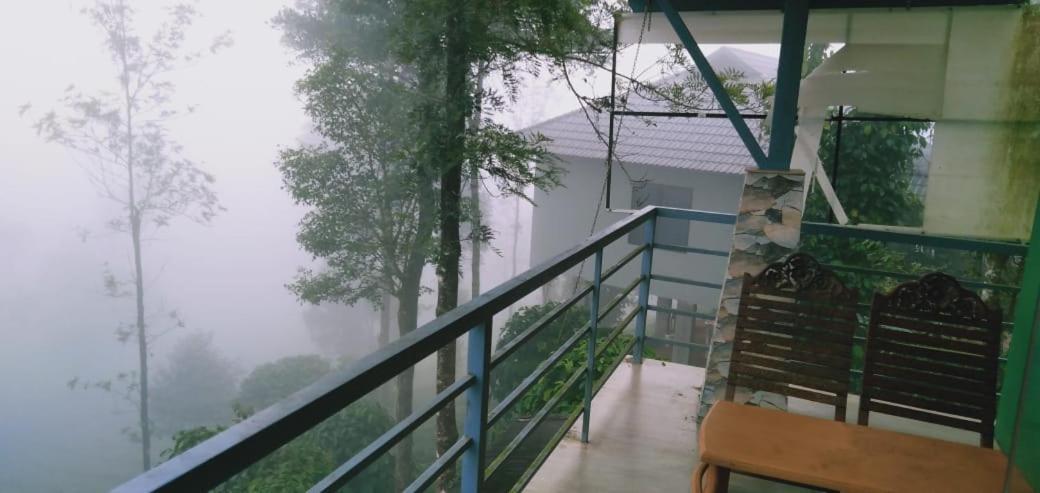 Letstay Vythiri Hill Palace Exterior foto